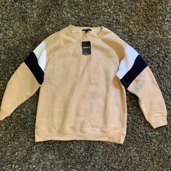 Crewneck - Picture 1 of 4